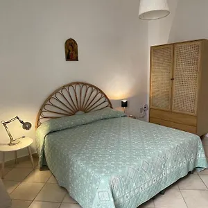https://casa-san-bartolomeo-barivecchia.barihotels.org